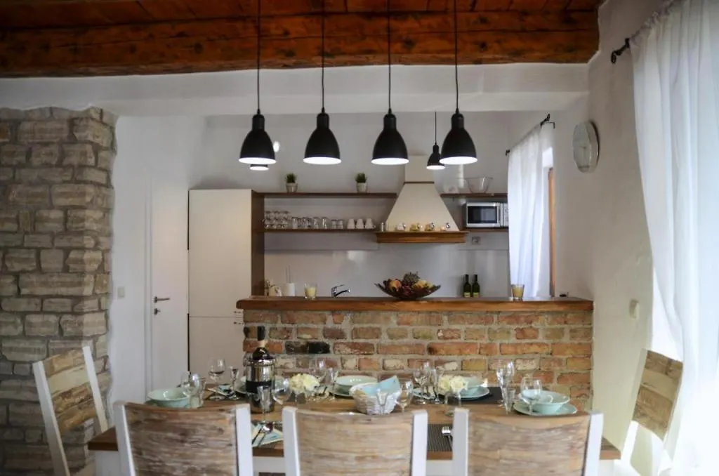 Holiday House In Svetvincenat With Terrace, Air Conditioning, Wifi, Washing Machine 度假居